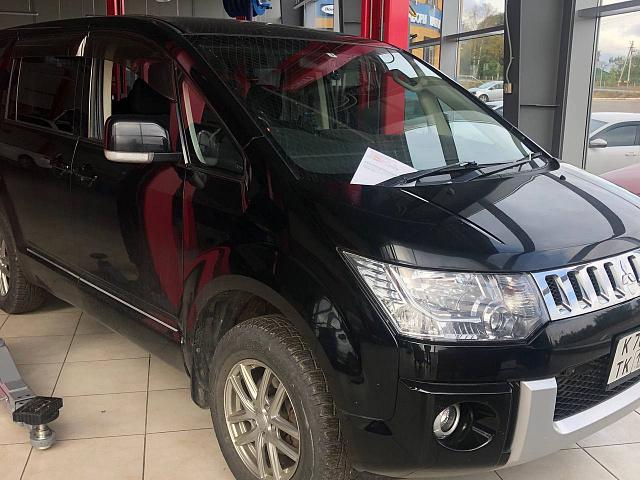 Снятие выпускного коллектора Mitsubishi Delica со снятием ДВС